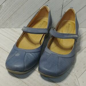 Naturalizer Leather Blue/Grey Women's Casual Rubber Bottom Flat Stappy Sandals